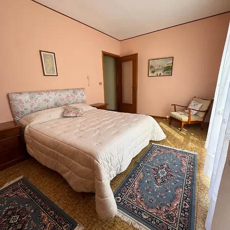 Casa Ortensia Di 160mq شقة *