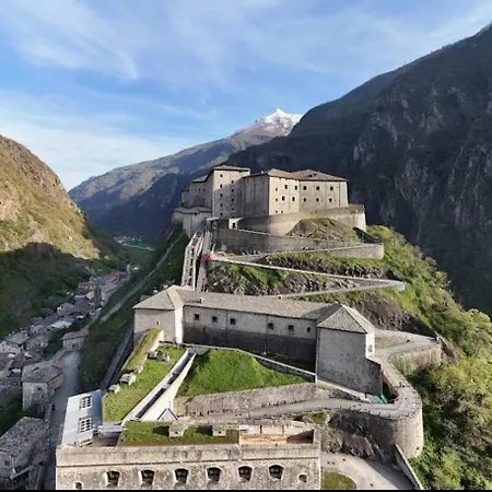 Casa Ortensia Di 160mq * Champdepraz